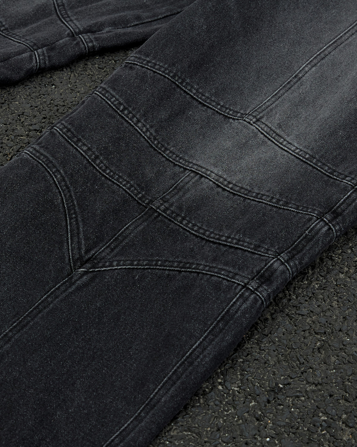 BERSERK JEANS