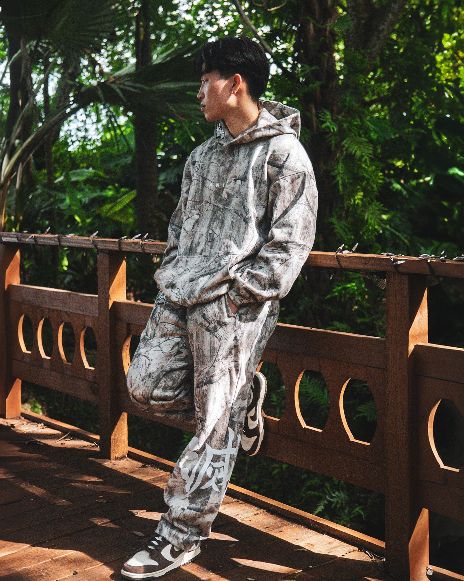 DEMON CAMO JOGGERS