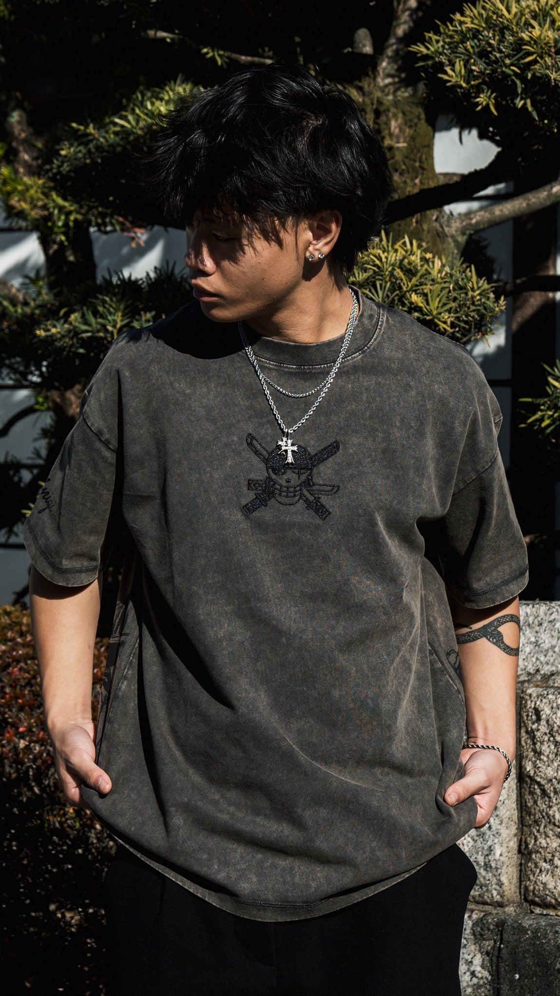 ZORO ACID WASH TEE  ANIQI