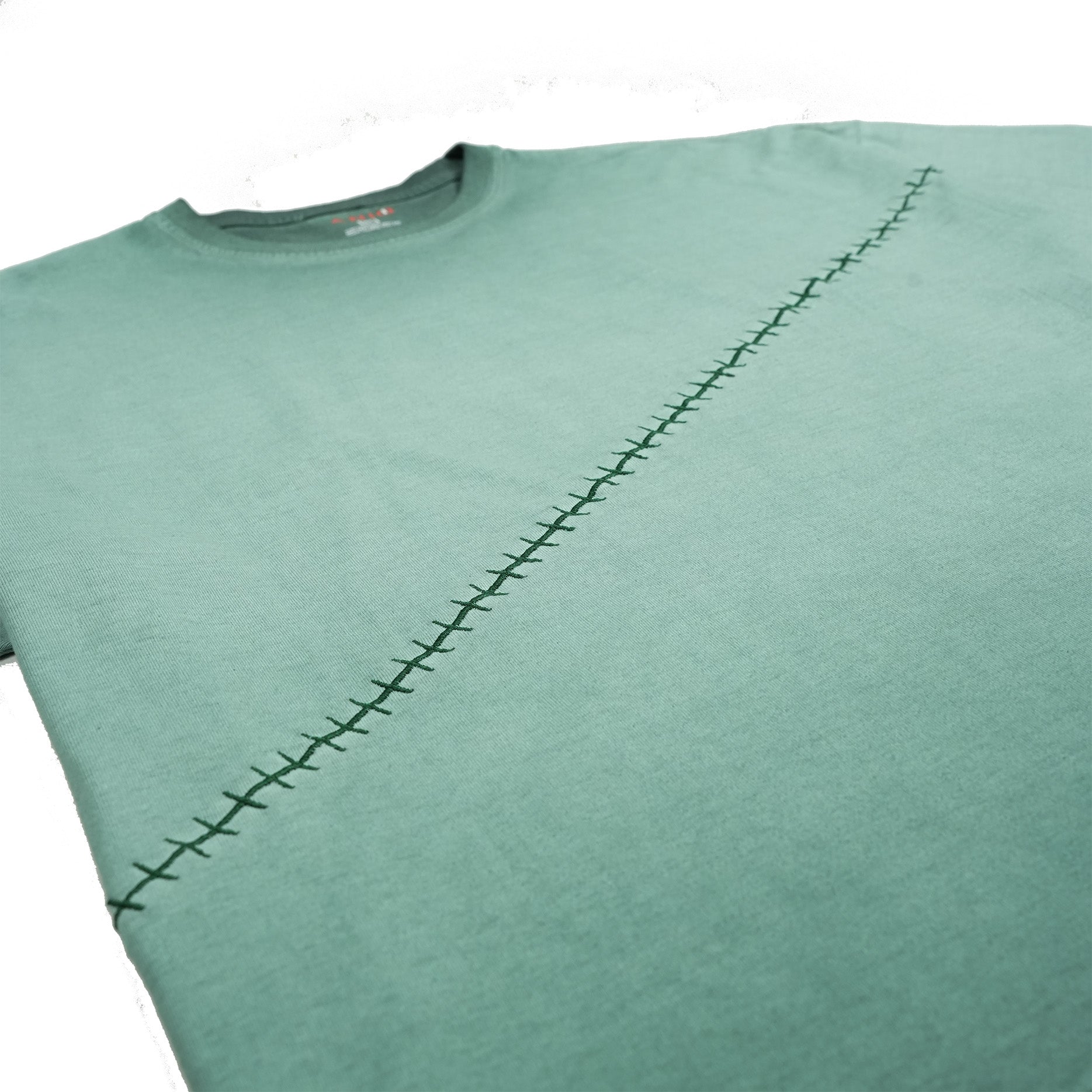 SCAR CROPPED TEE