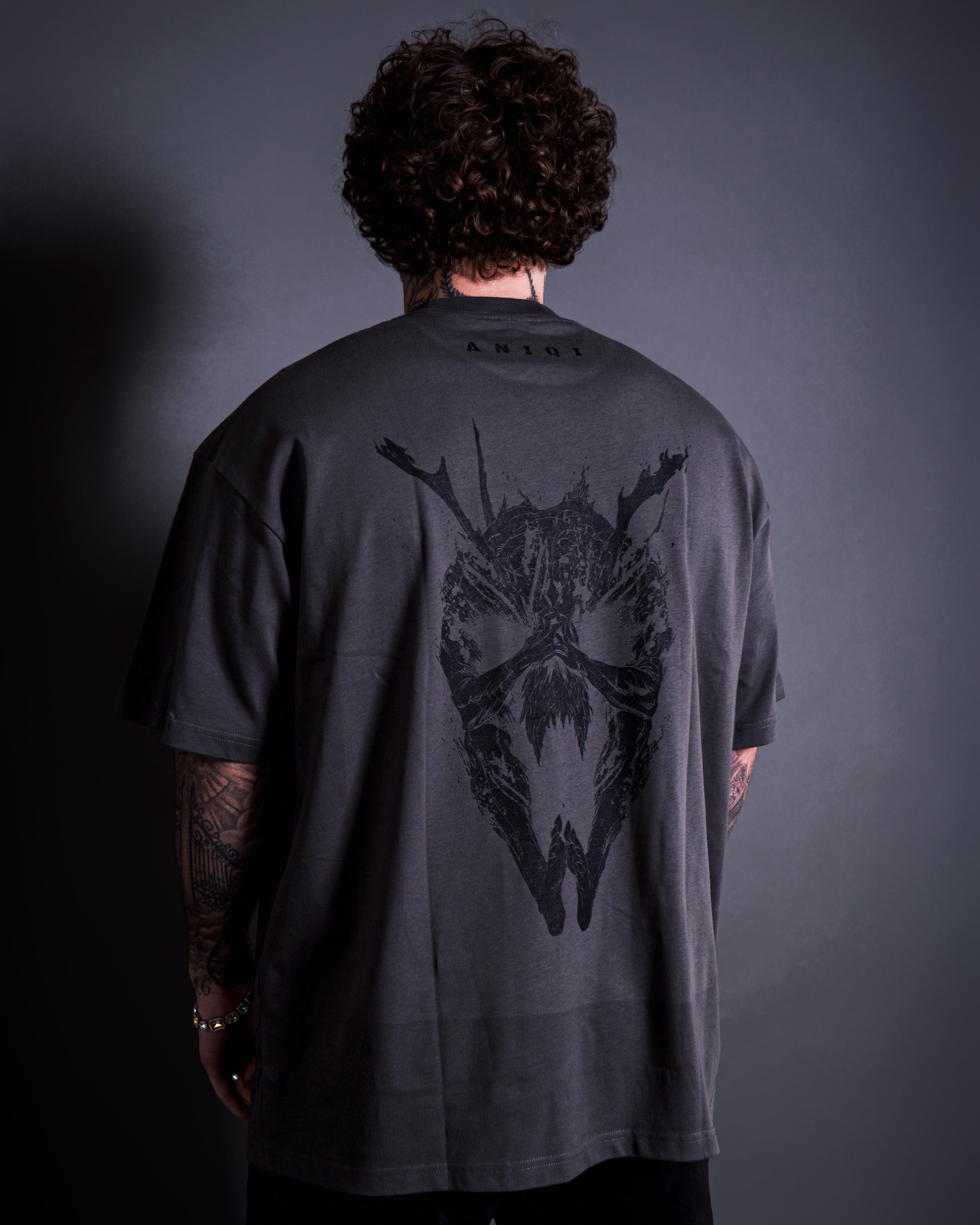GAROU TEE
