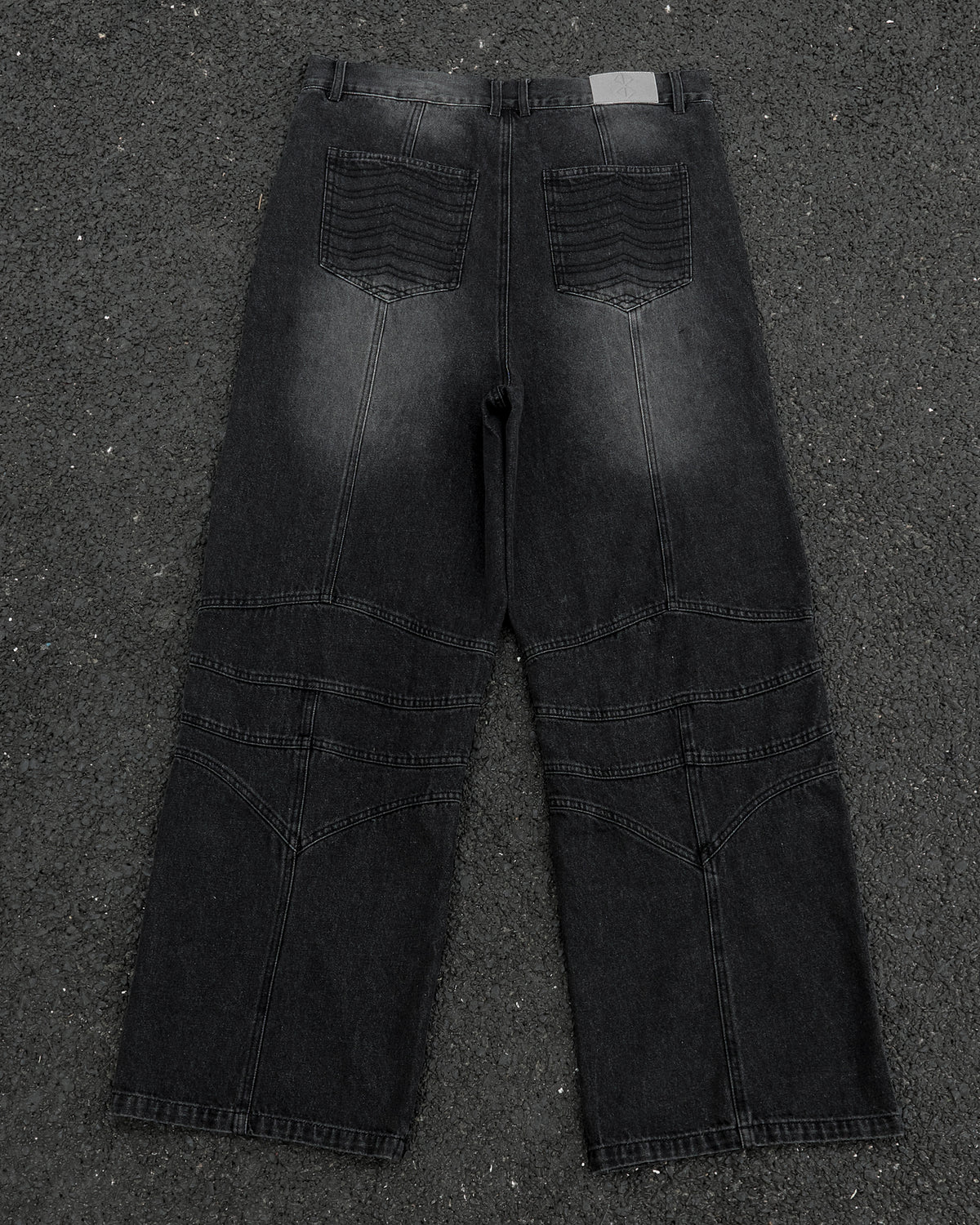 BERSERK JEANS