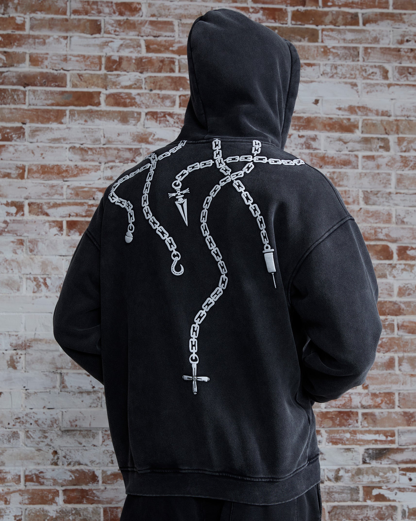 CHAINS ZIP-UPS