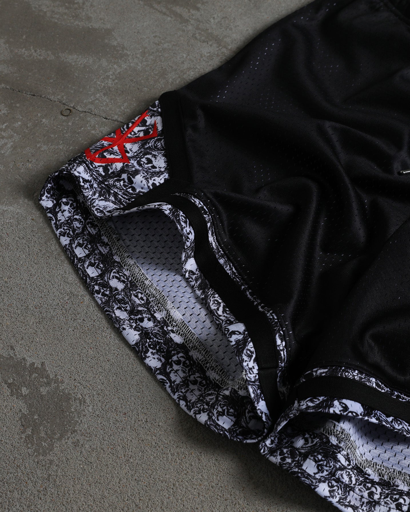 ECLIPSE BASKETBALL SHORTS