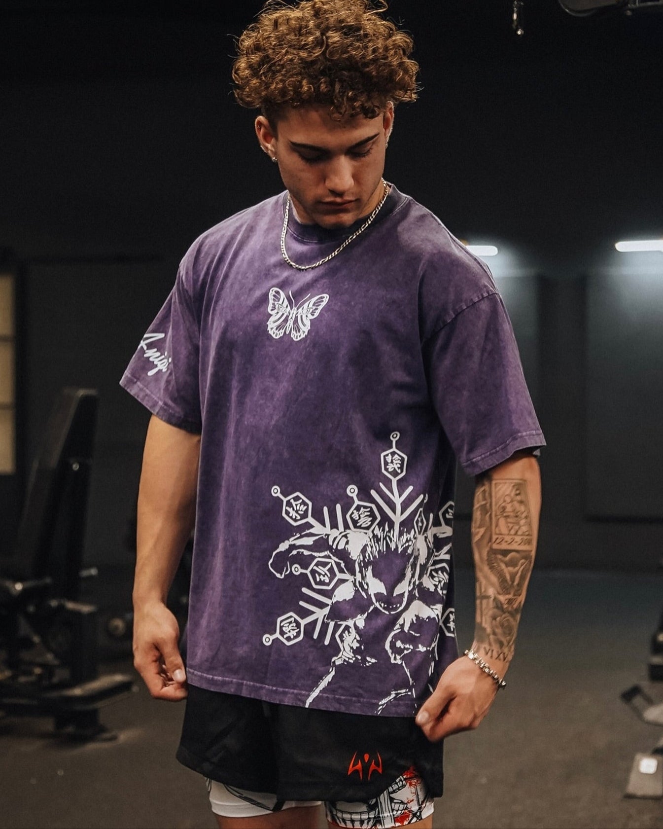 AKAZA ACID WASH TEE  ANIQI