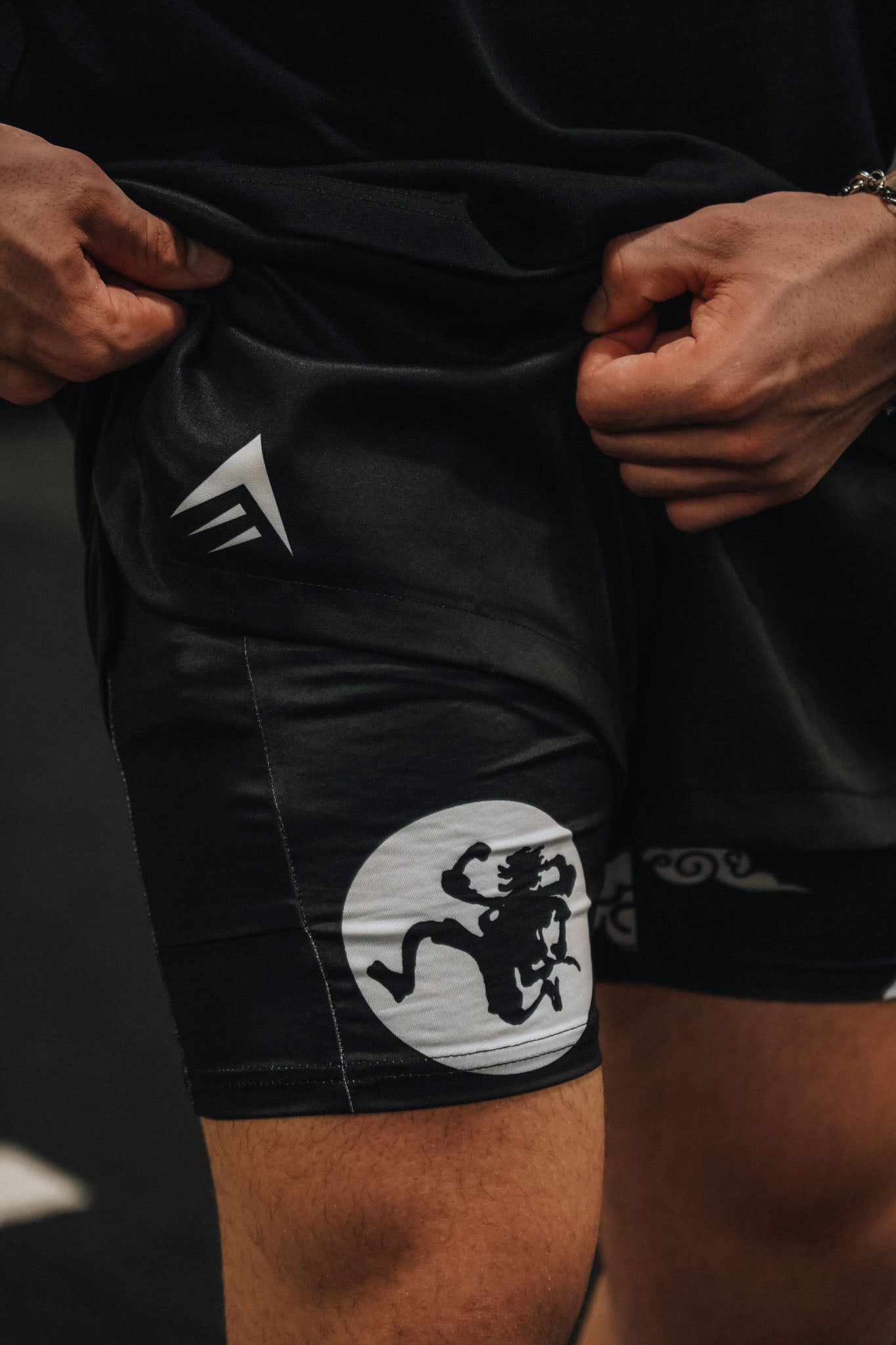SUN GOD PERFORMANCE SHORTS  ANIQI