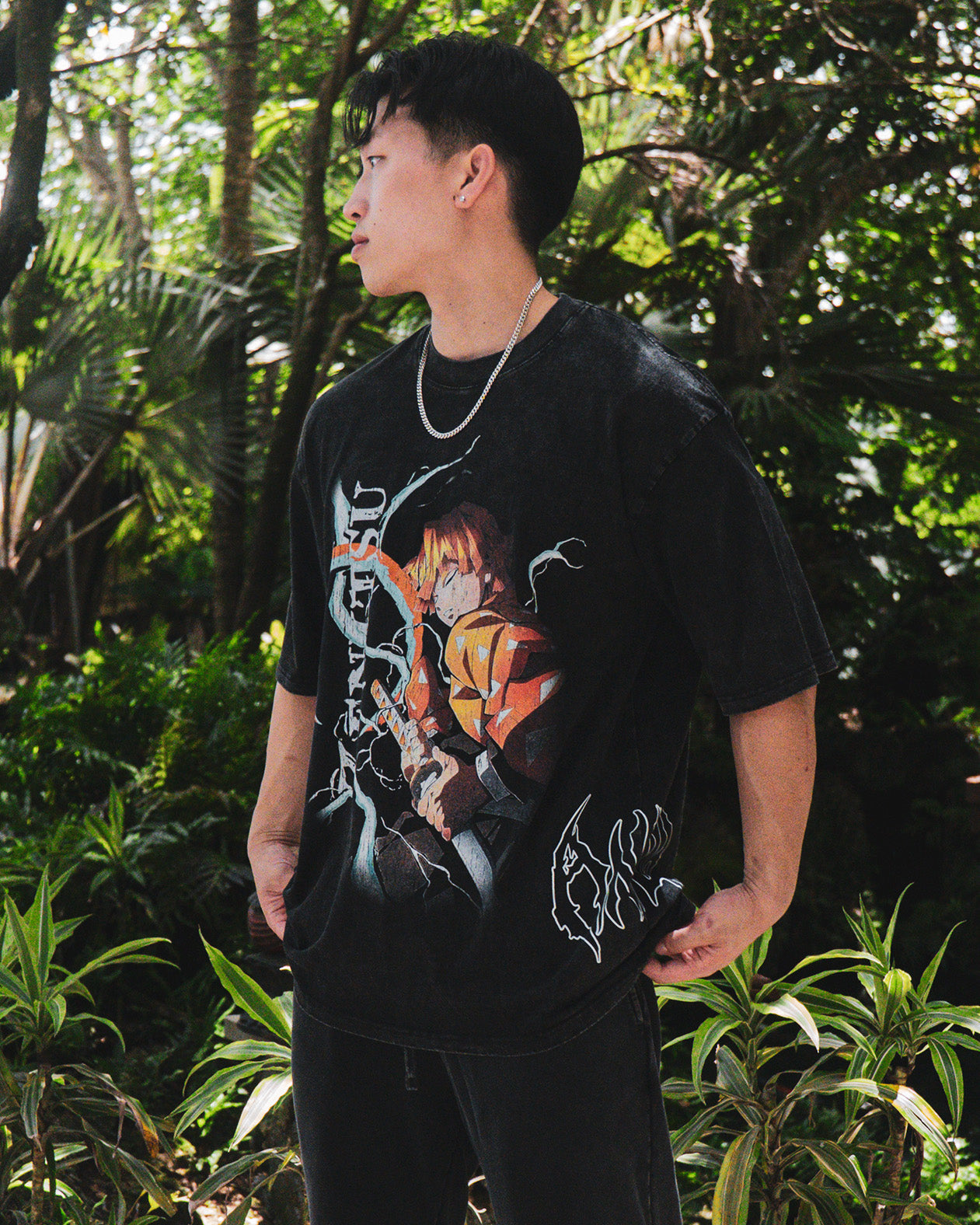 LIGHTNING GRAPHIC TEE