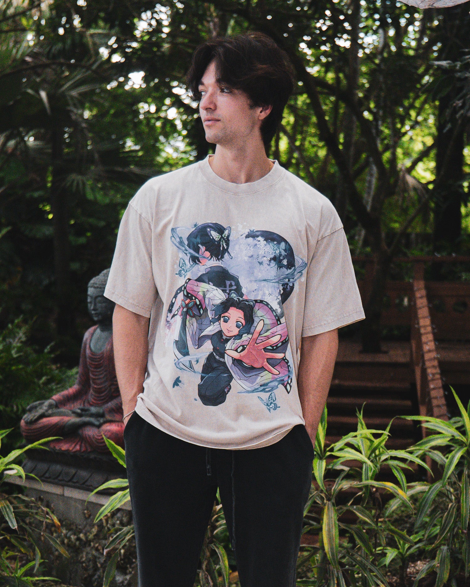 BUTTERFLY GRAPHIC TEE