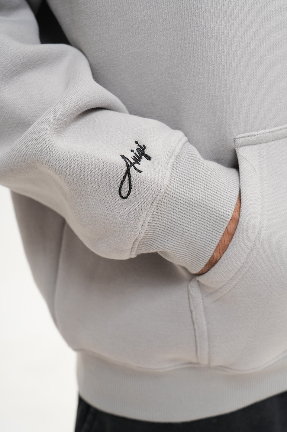 BEAST OF DARKNESS HOODIE  ANIQI