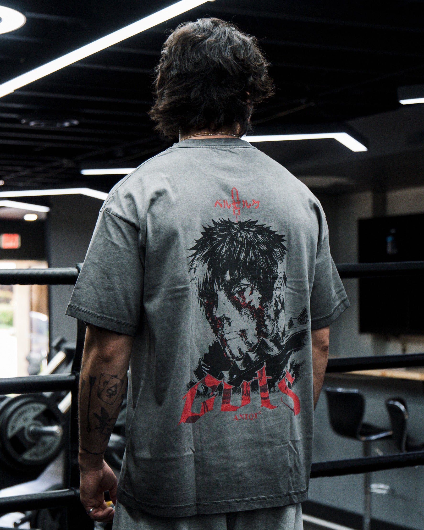 THE STRUGGLER WASH TEE