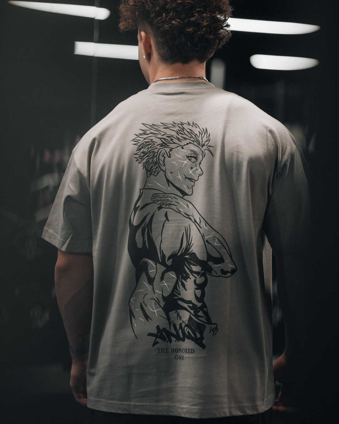 THE STRONGEST OVERSIZED TEE  ANIQI